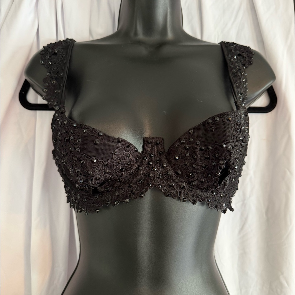 Black Embellished Victoria’s Secret LaceBra